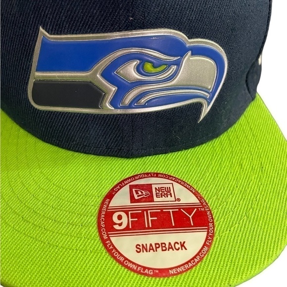 New Era 9Fifty Seattle Seahawks SnapBack Vintage Hat • NWOT - Picture 2 of 9